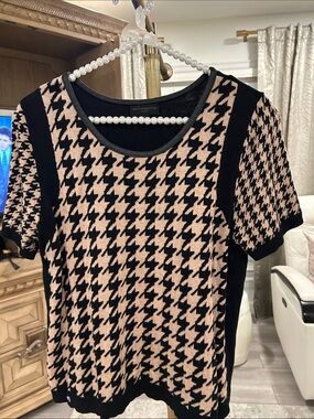 Worthington Black Top with Pearl Accent
